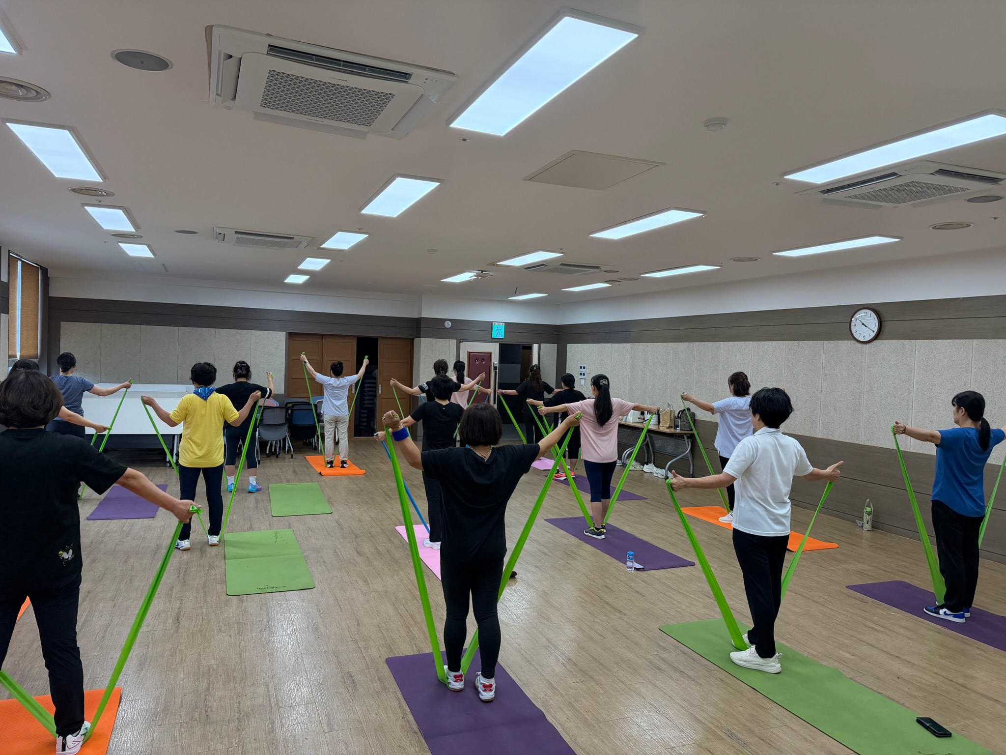 거제시보건소, 갱년기 여성 건강증진 위한 「50 근육테크 탄탄바디 2기」 성황리에 마무리